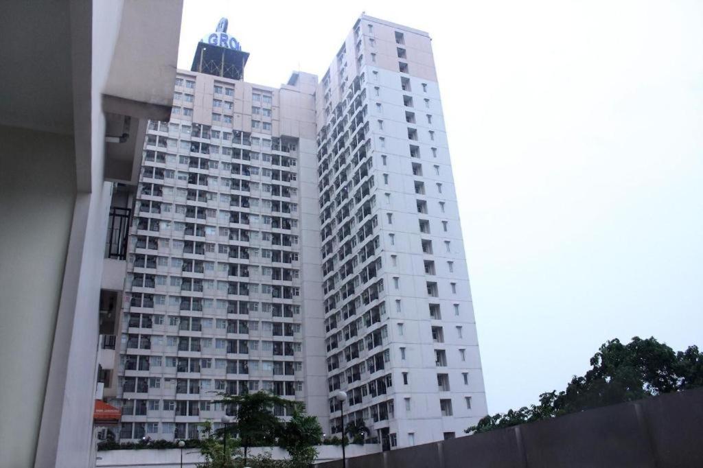 Oyo 266 Margonda Residence 5 Depok Exteriör bild